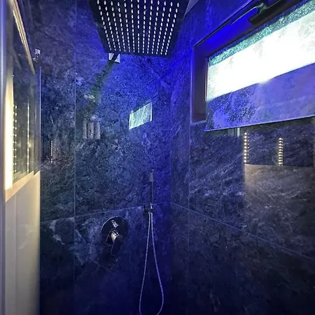 White Marble Loft Apartament